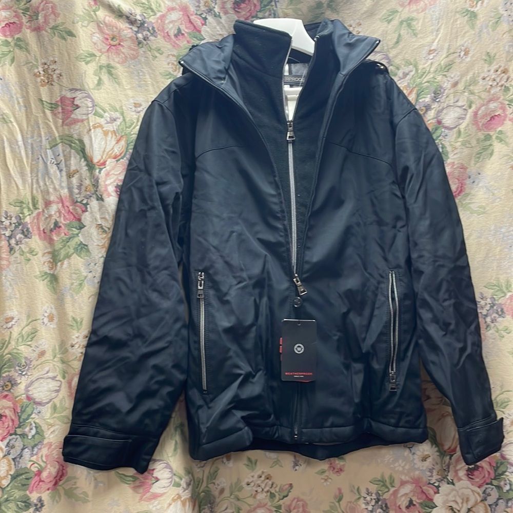 Weatherproof water and wind resistant jacket